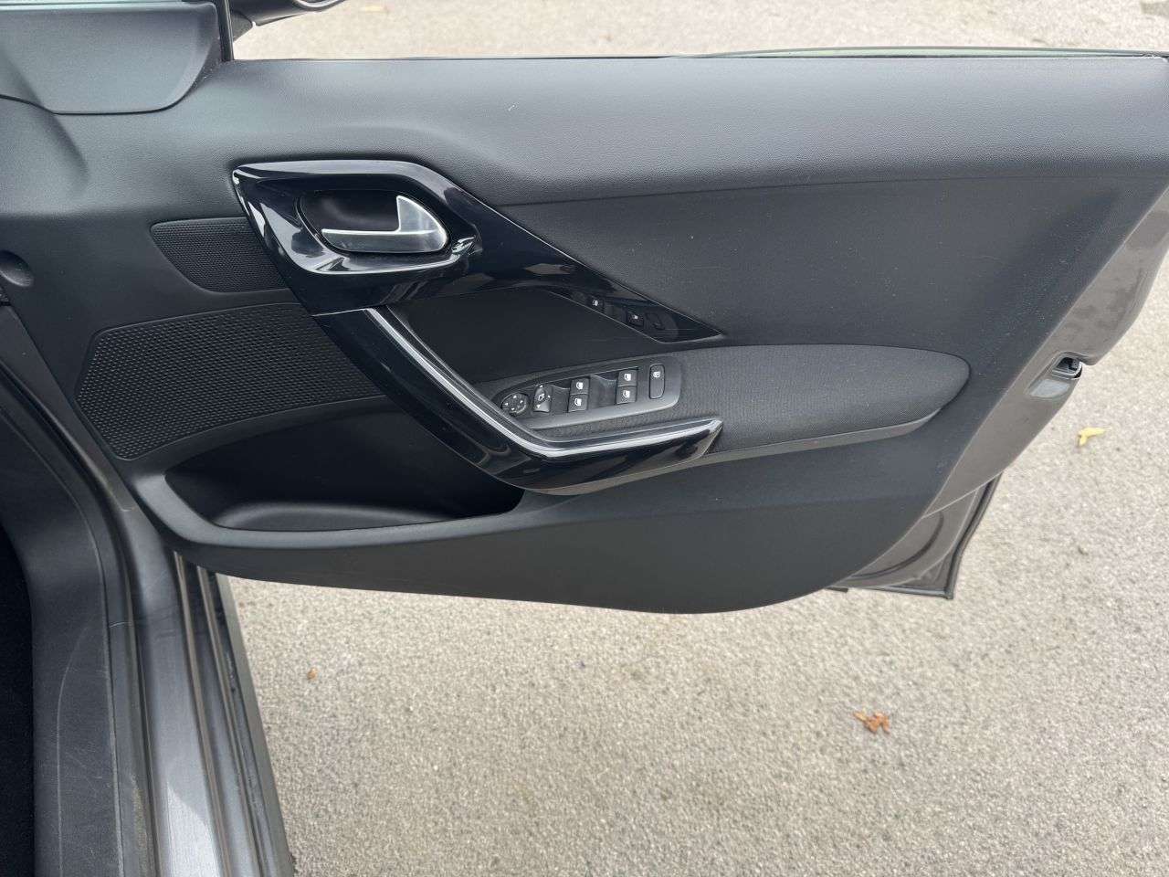 2019 PEUGEOT 208 2019 PEUGEOT 208