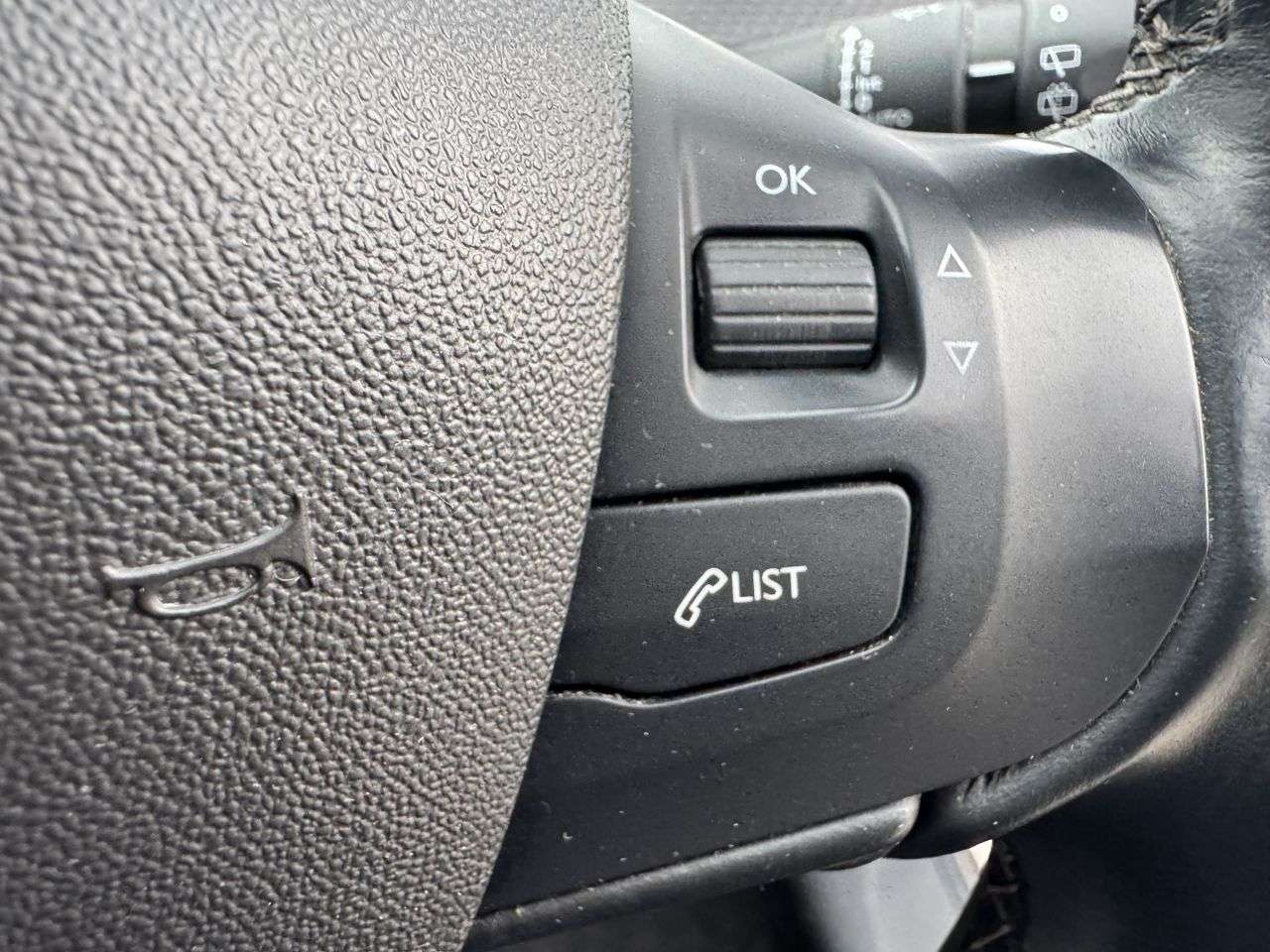 2019 PEUGEOT 208 2019 PEUGEOT 208