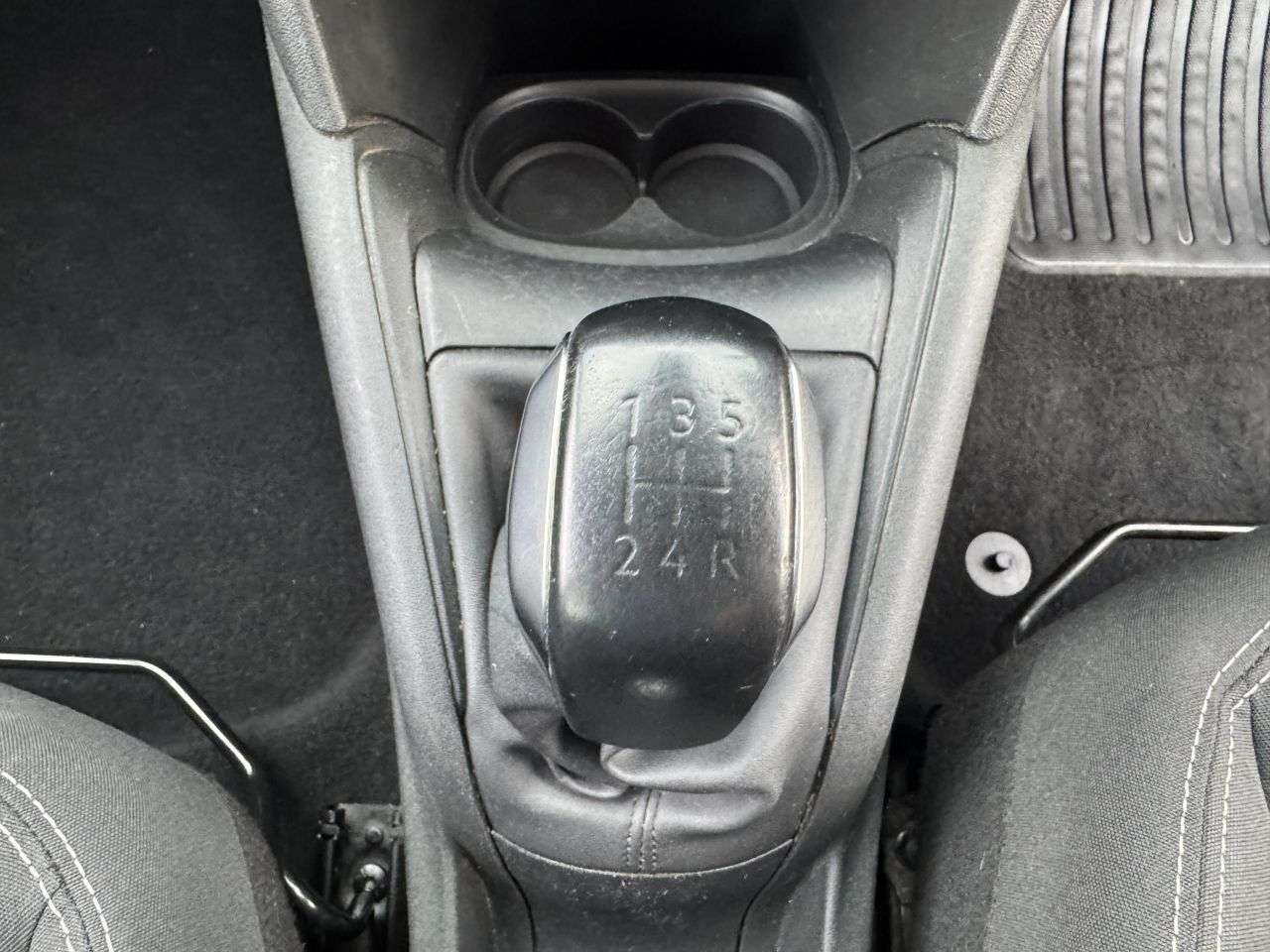 2019 PEUGEOT 208 2019 PEUGEOT 208