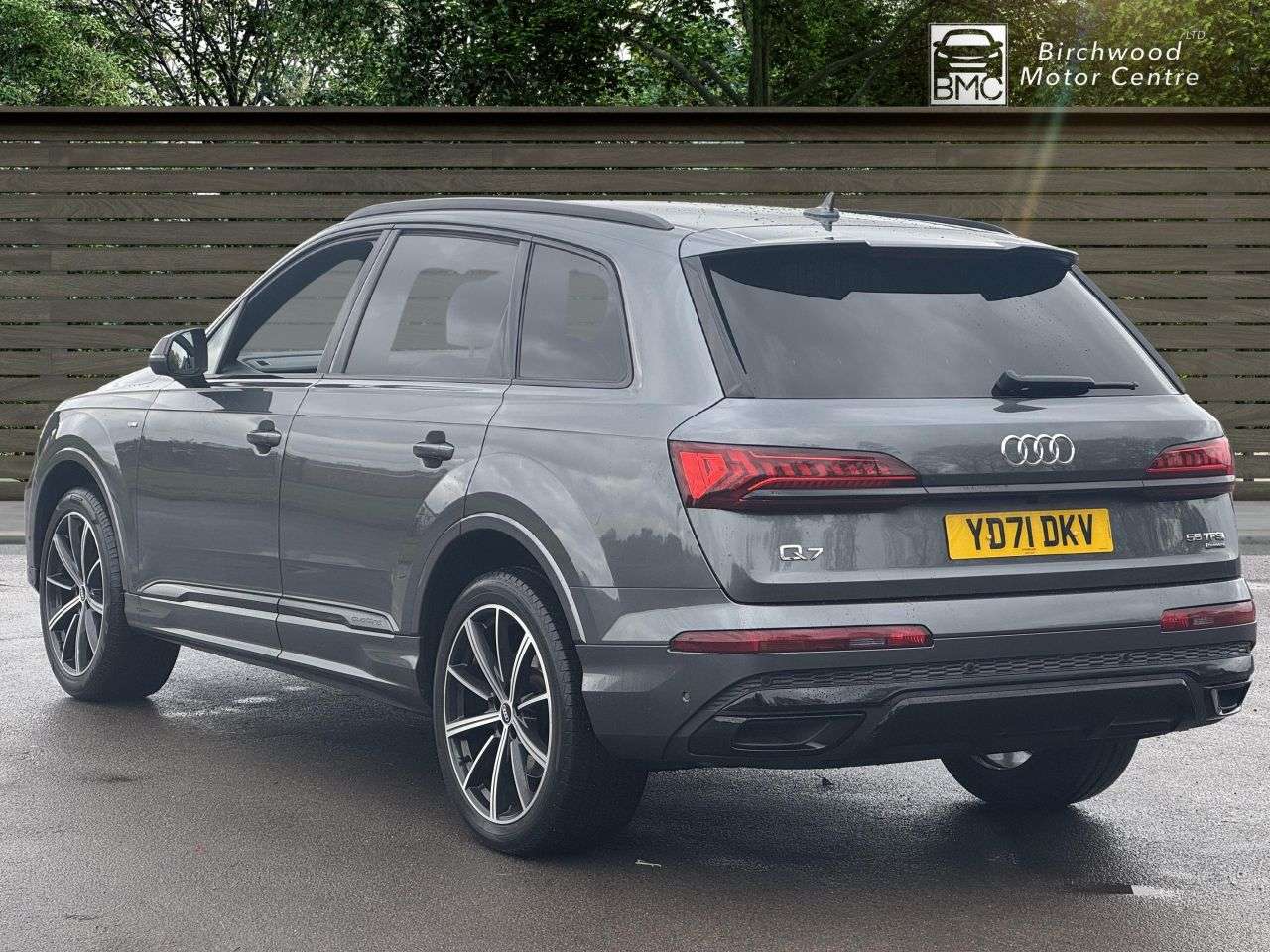 null AUDI Q7 null AUDI Q7