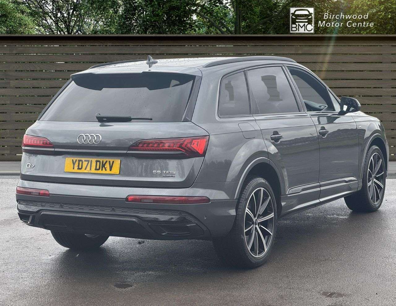 null AUDI Q7 null AUDI Q7