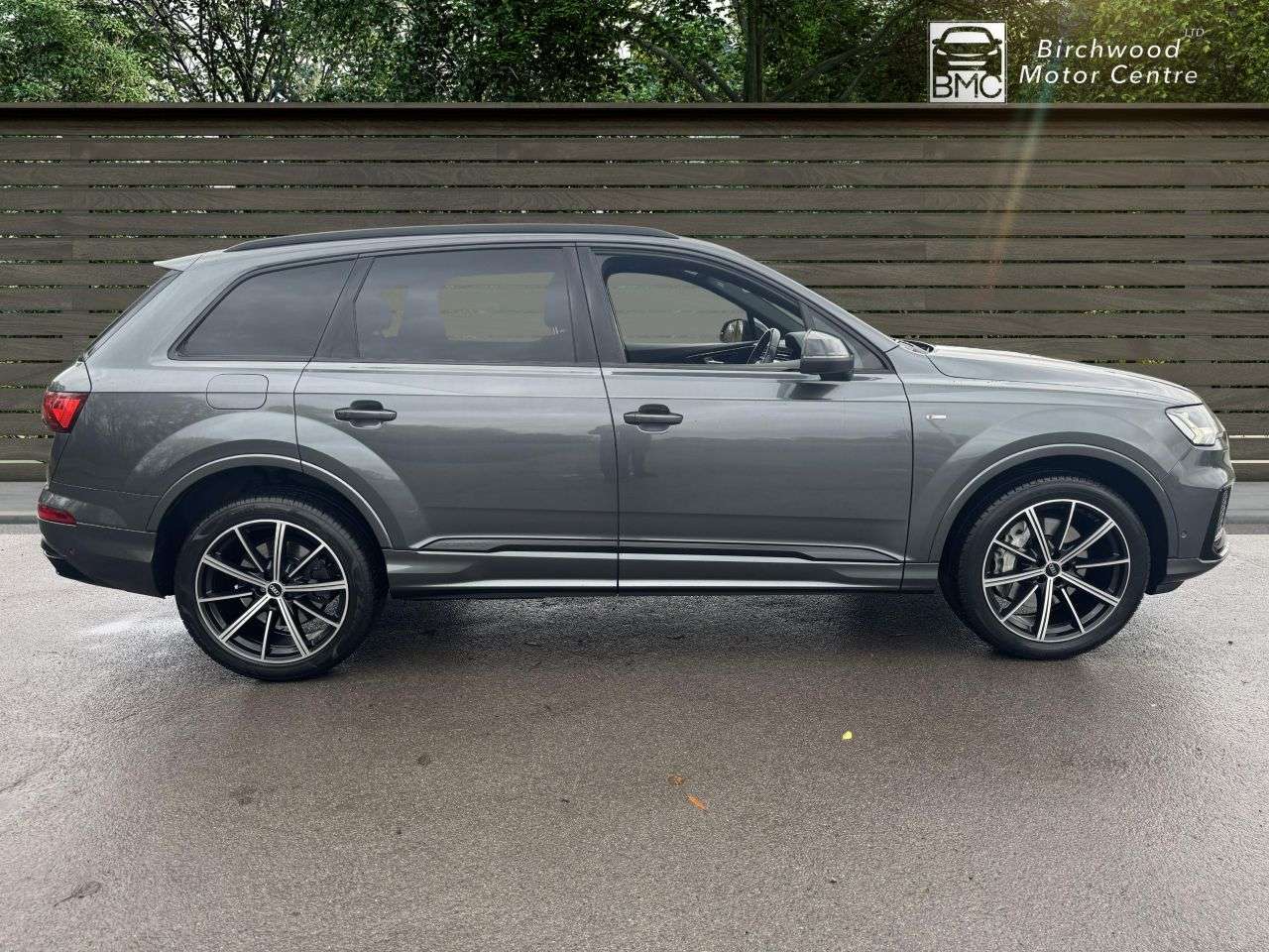 null AUDI Q7 null AUDI Q7
