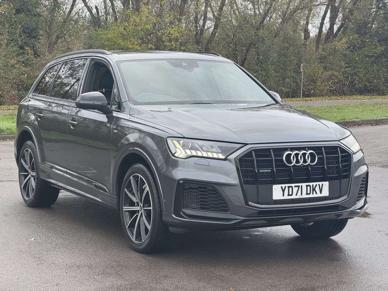 null AUDI Q7 null AUDI Q7