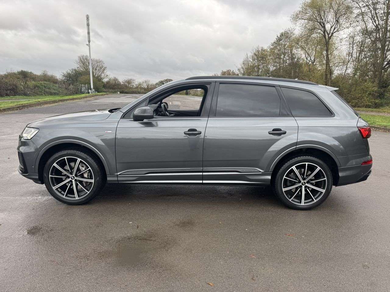 null AUDI Q7 null AUDI Q7
