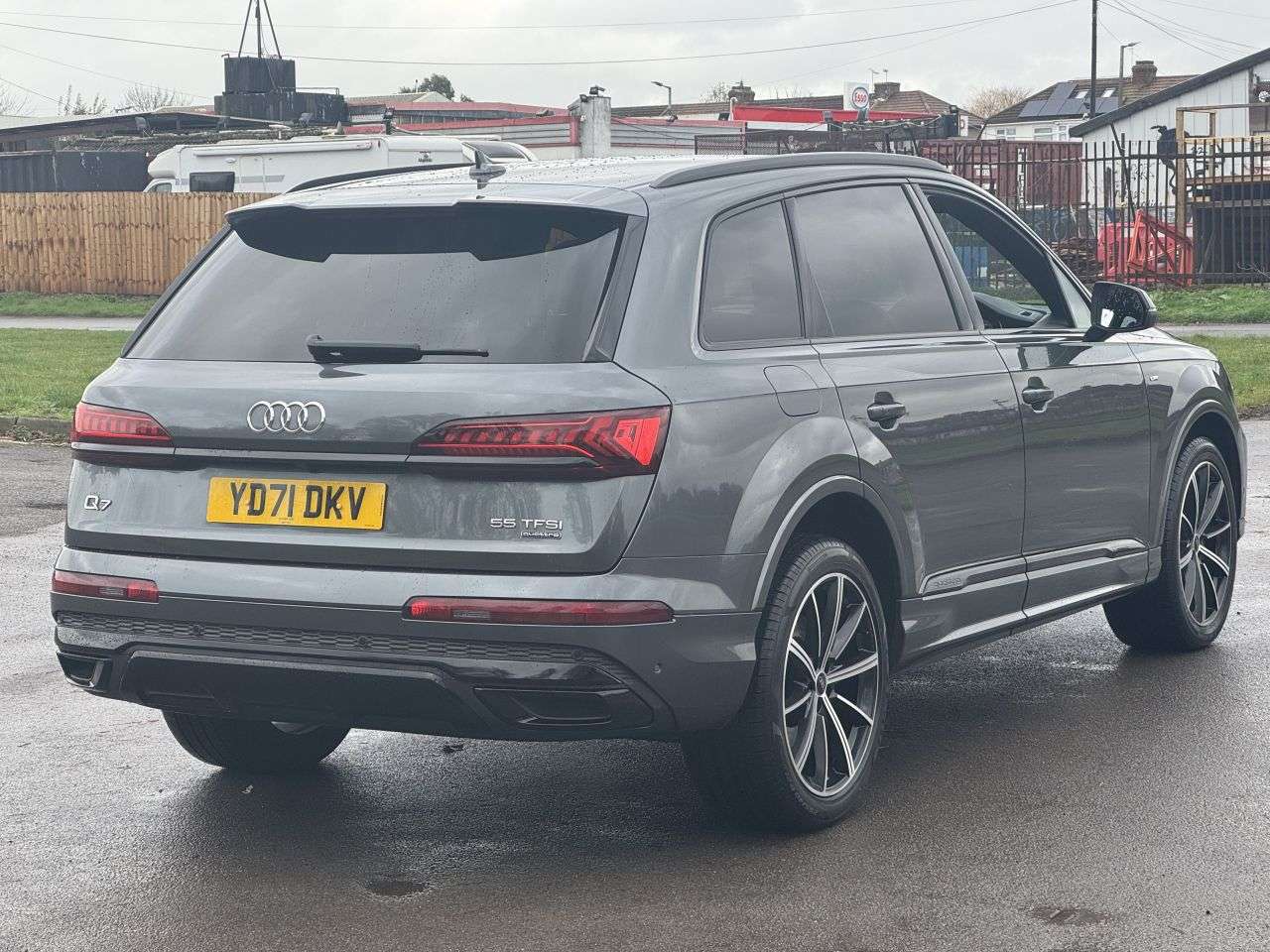 null AUDI Q7 null AUDI Q7