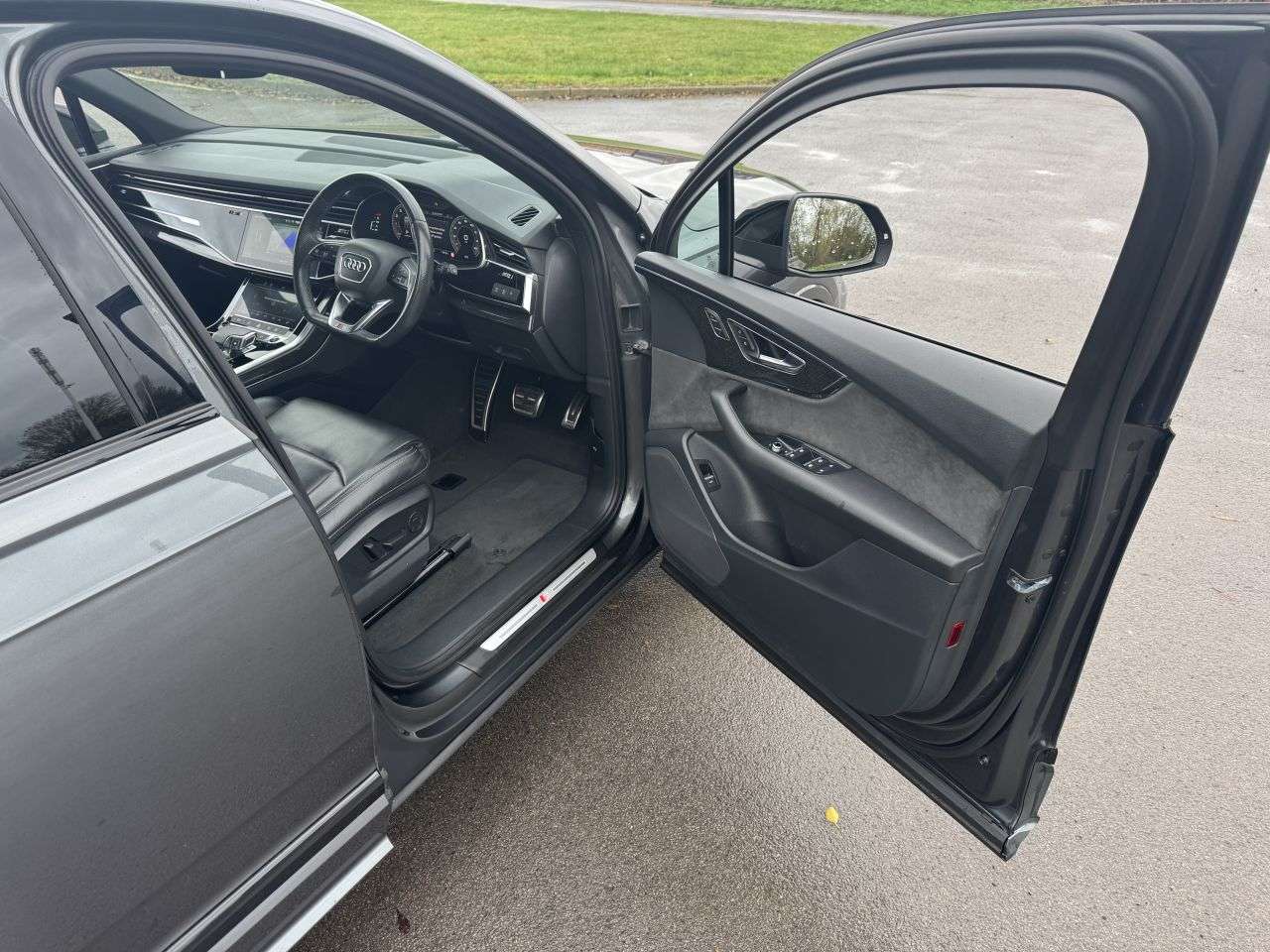 null AUDI Q7 null AUDI Q7