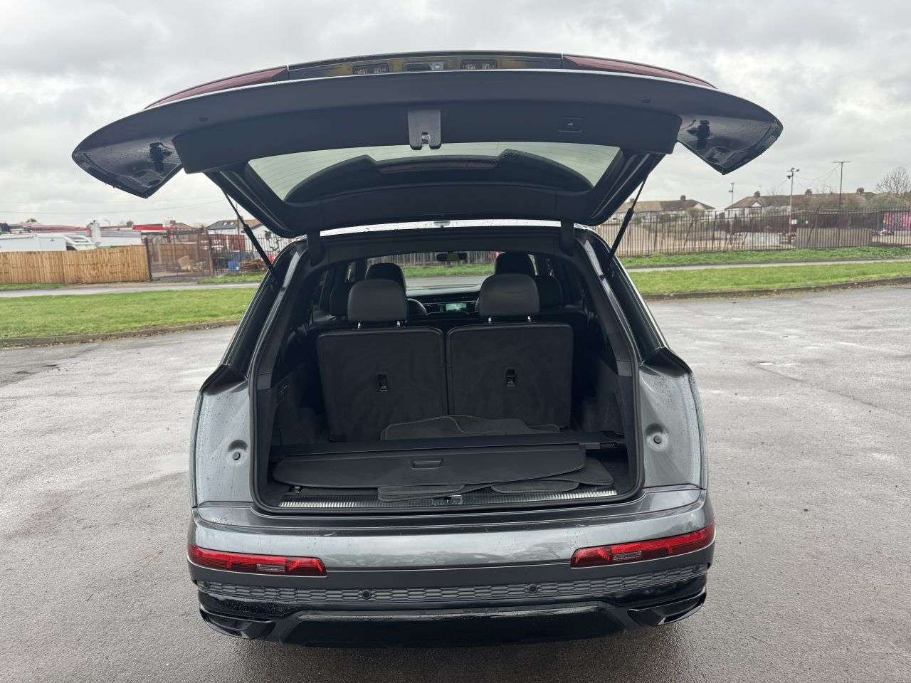 null AUDI Q7 null AUDI Q7