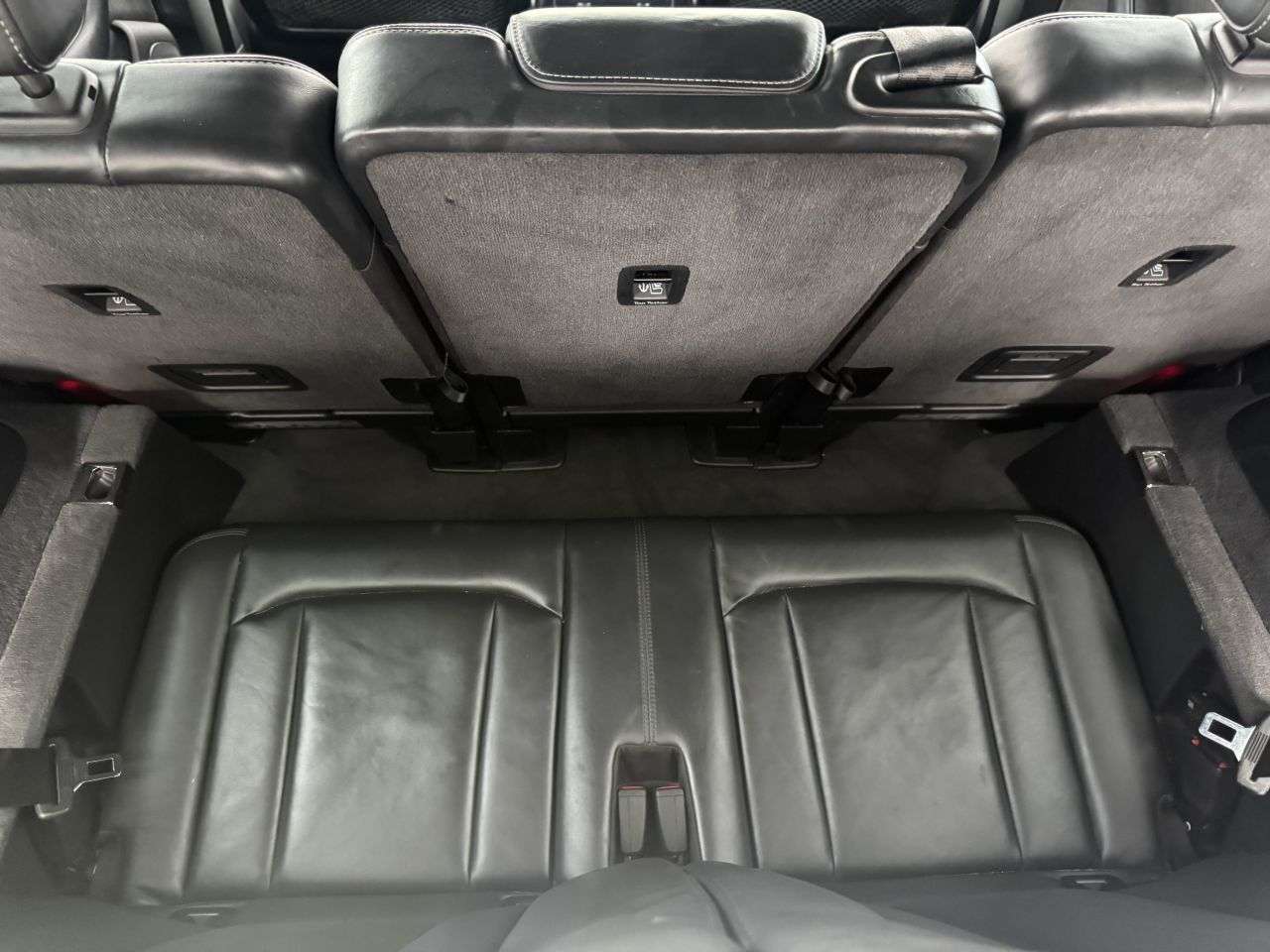 null AUDI Q7 null AUDI Q7