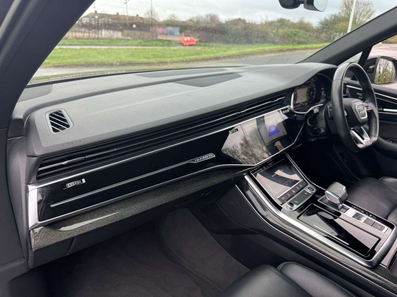 null AUDI Q7 null AUDI Q7