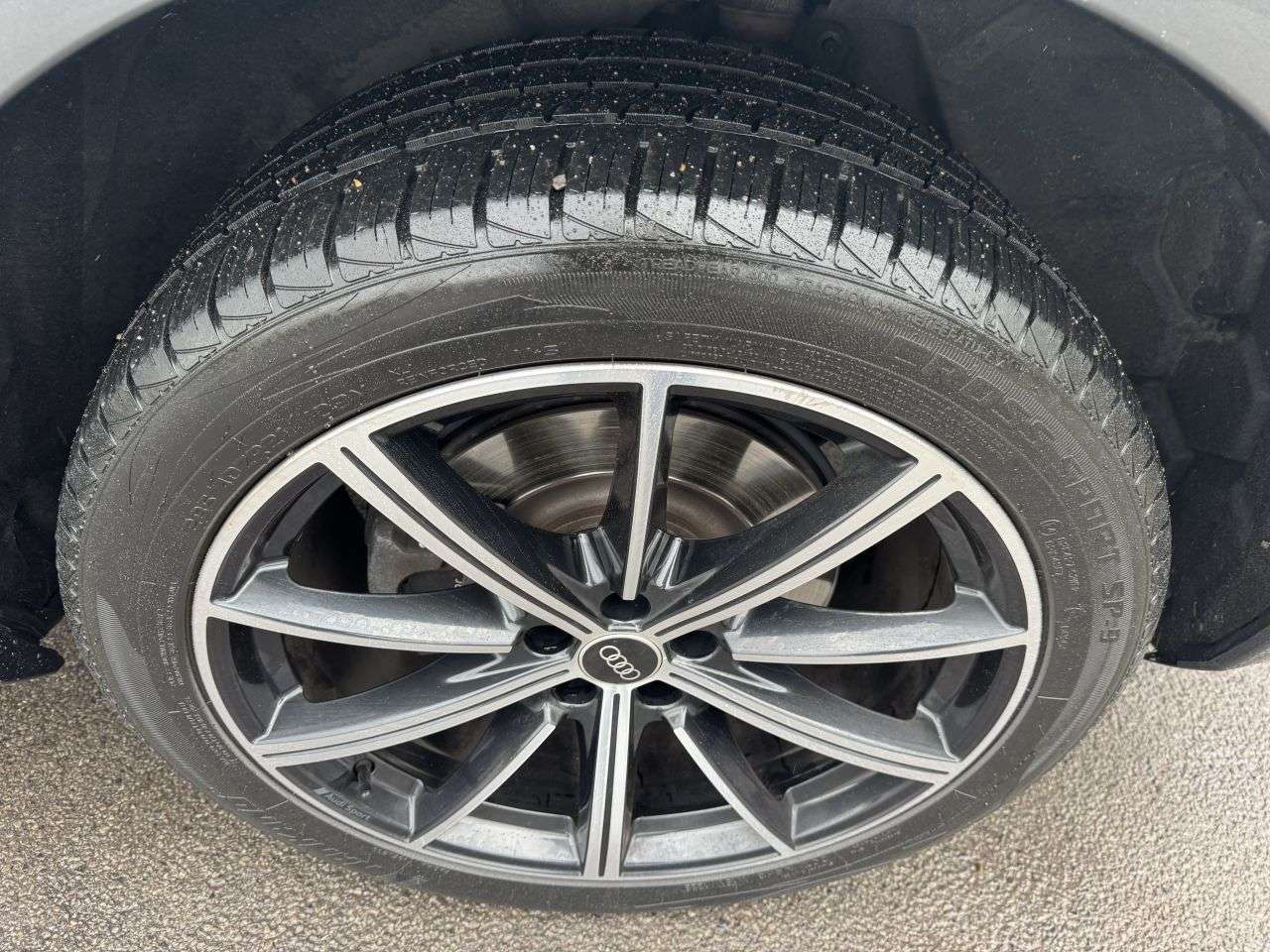 null AUDI Q7 null AUDI Q7