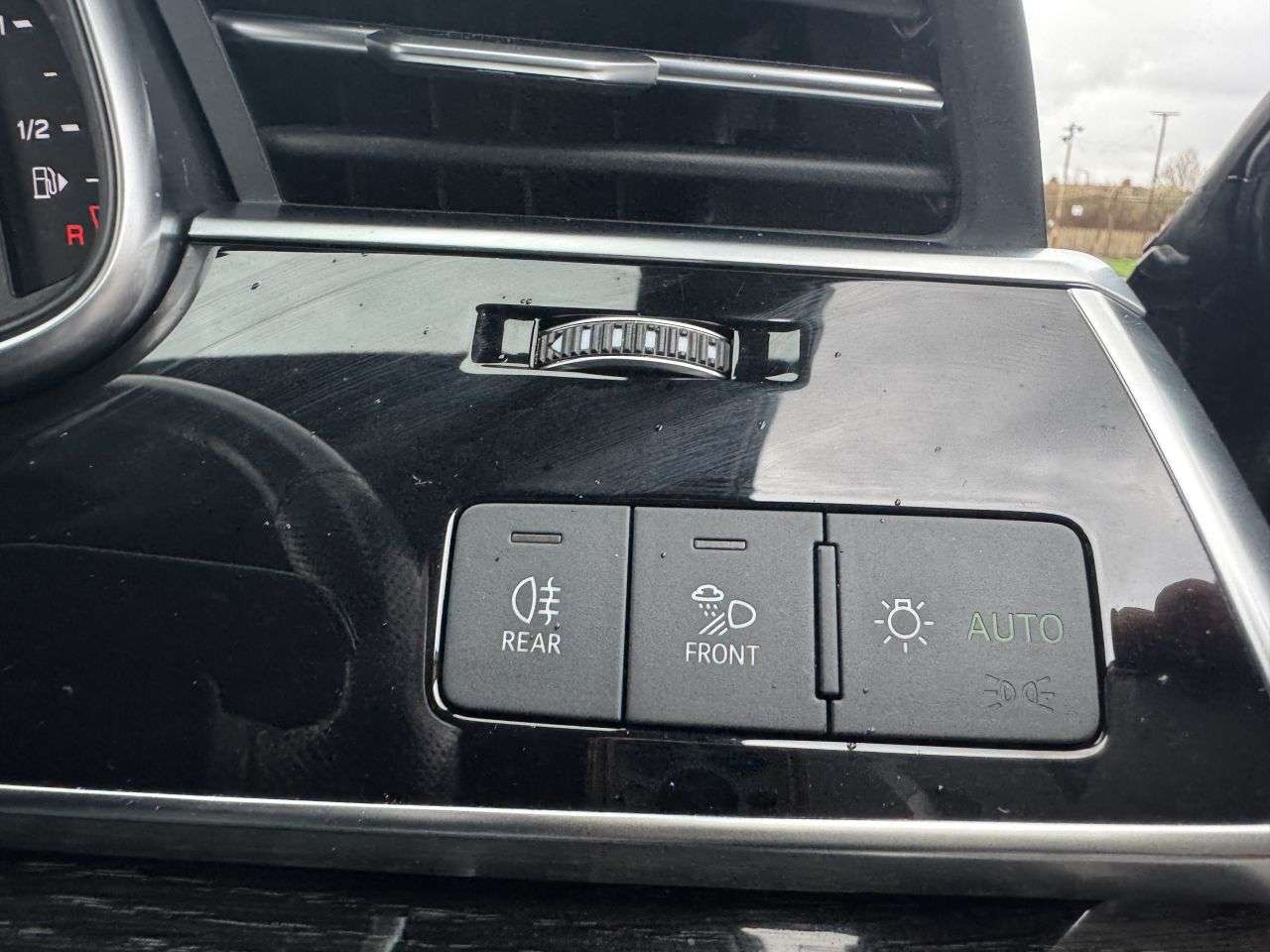 null AUDI Q7 null AUDI Q7