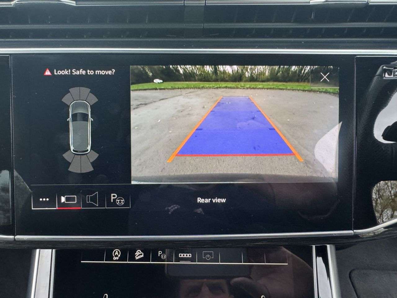 null AUDI Q7 null AUDI Q7