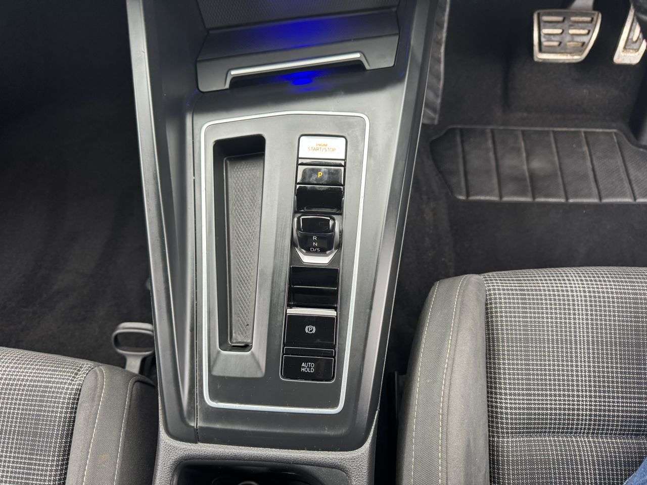 2021 VOLKSWAGEN GOLF 2021 VOLKSWAGEN GOLF