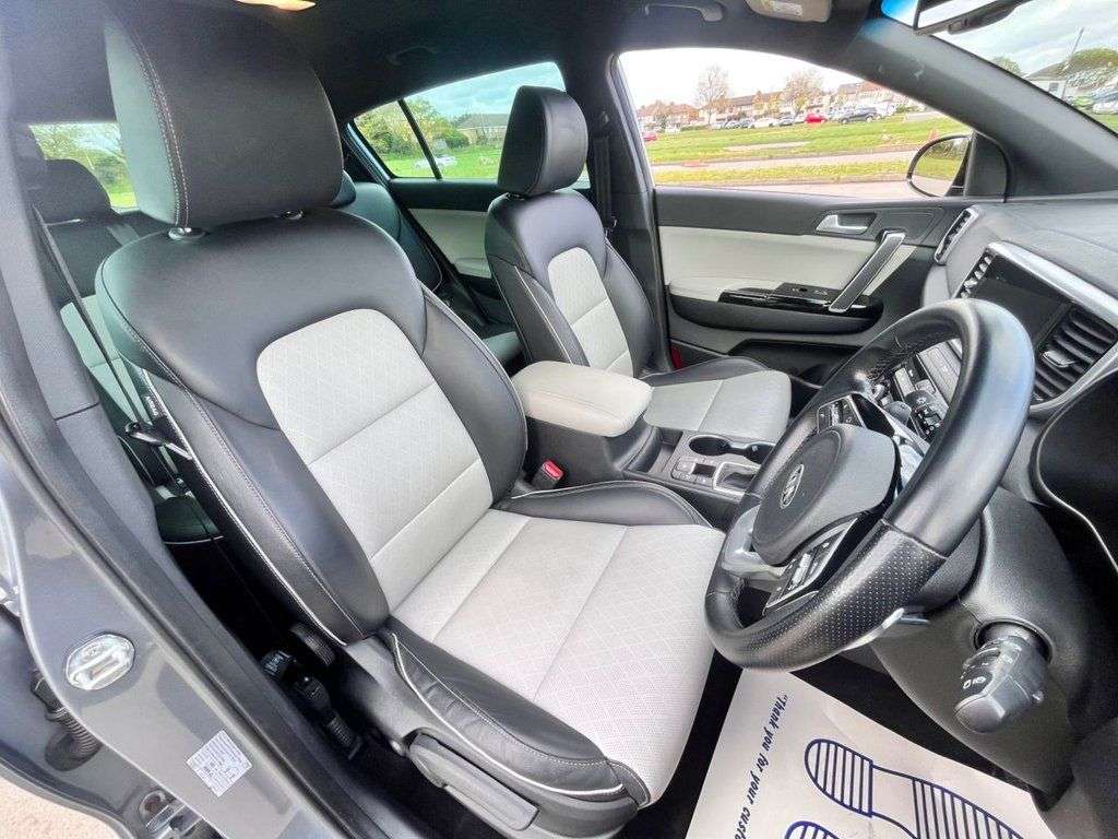 2021 KIA SPORTAGE 2021 KIA SPORTAGE