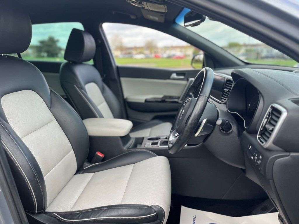 2021 KIA SPORTAGE 2021 KIA SPORTAGE