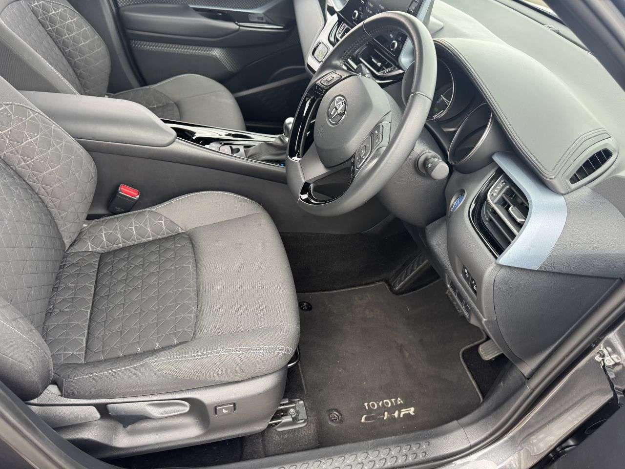 2021 TOYOTA C-HR 2021 TOYOTA C-HR