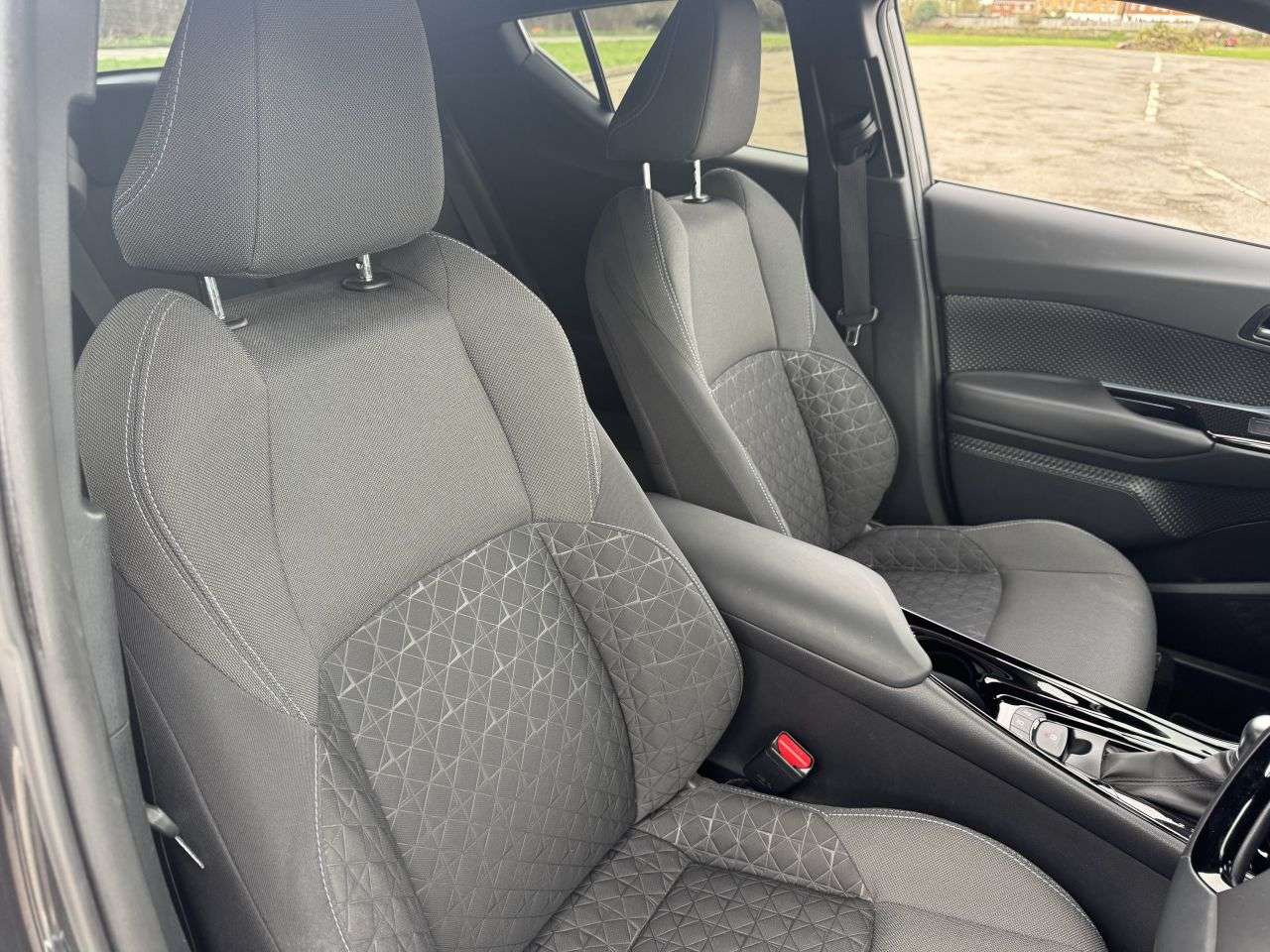 2021 TOYOTA C-HR 2021 TOYOTA C-HR