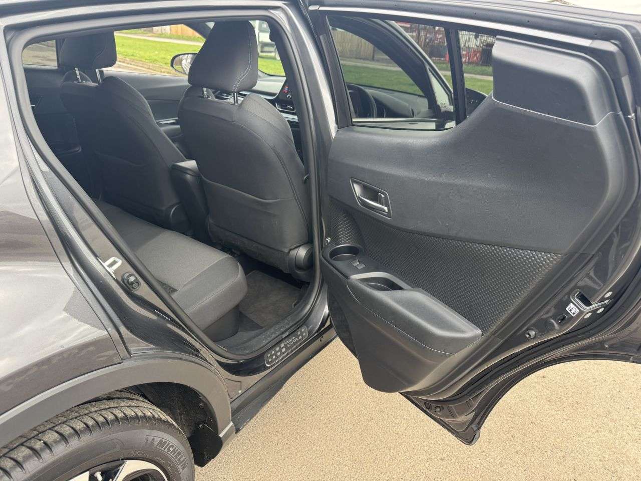 2021 TOYOTA C-HR 2021 TOYOTA C-HR