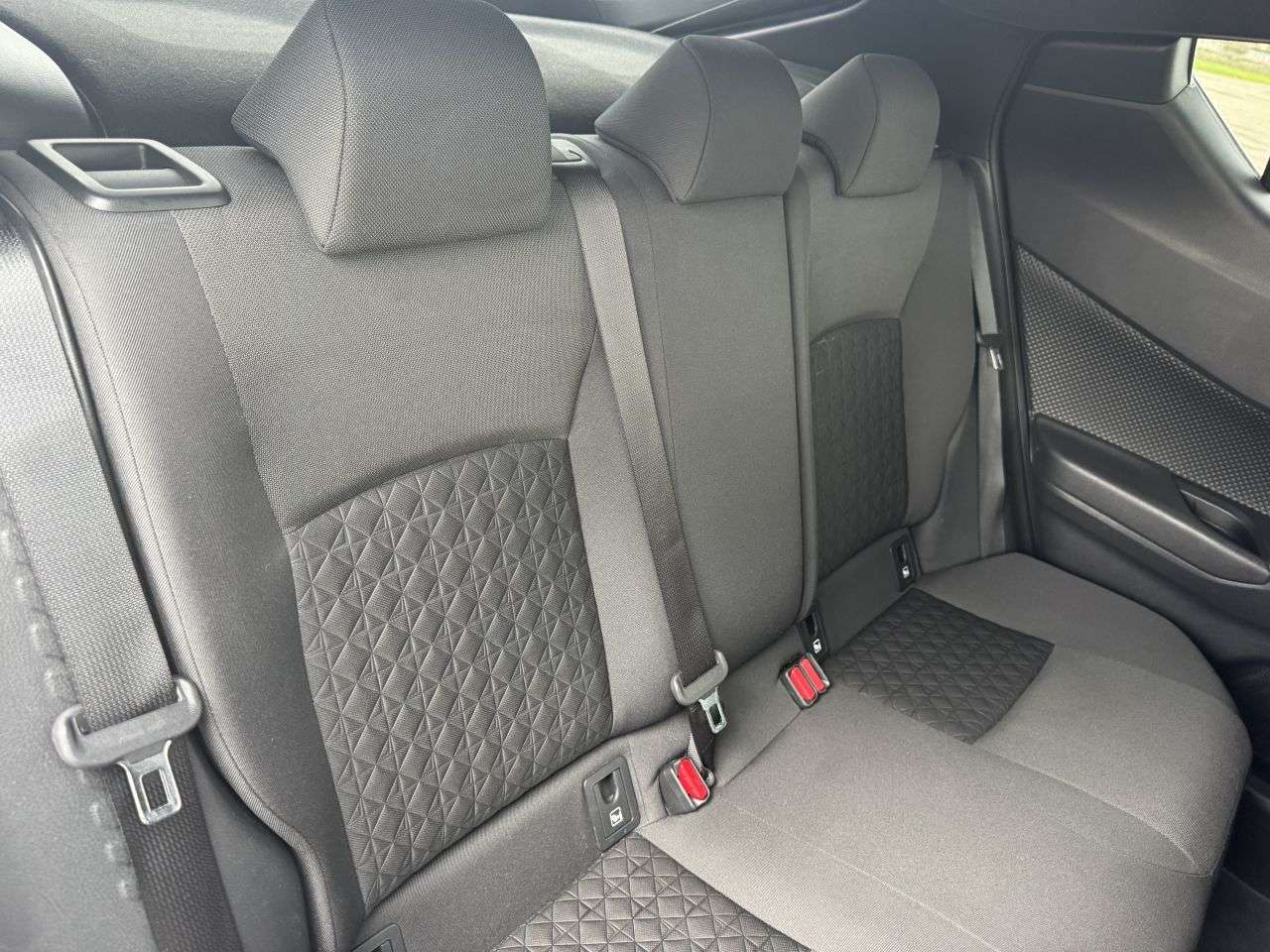 2021 TOYOTA C-HR 2021 TOYOTA C-HR