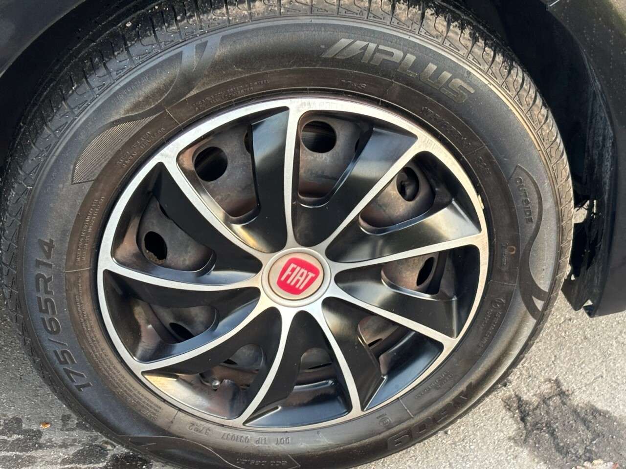 2021 FIAT 500 2021 FIAT 500