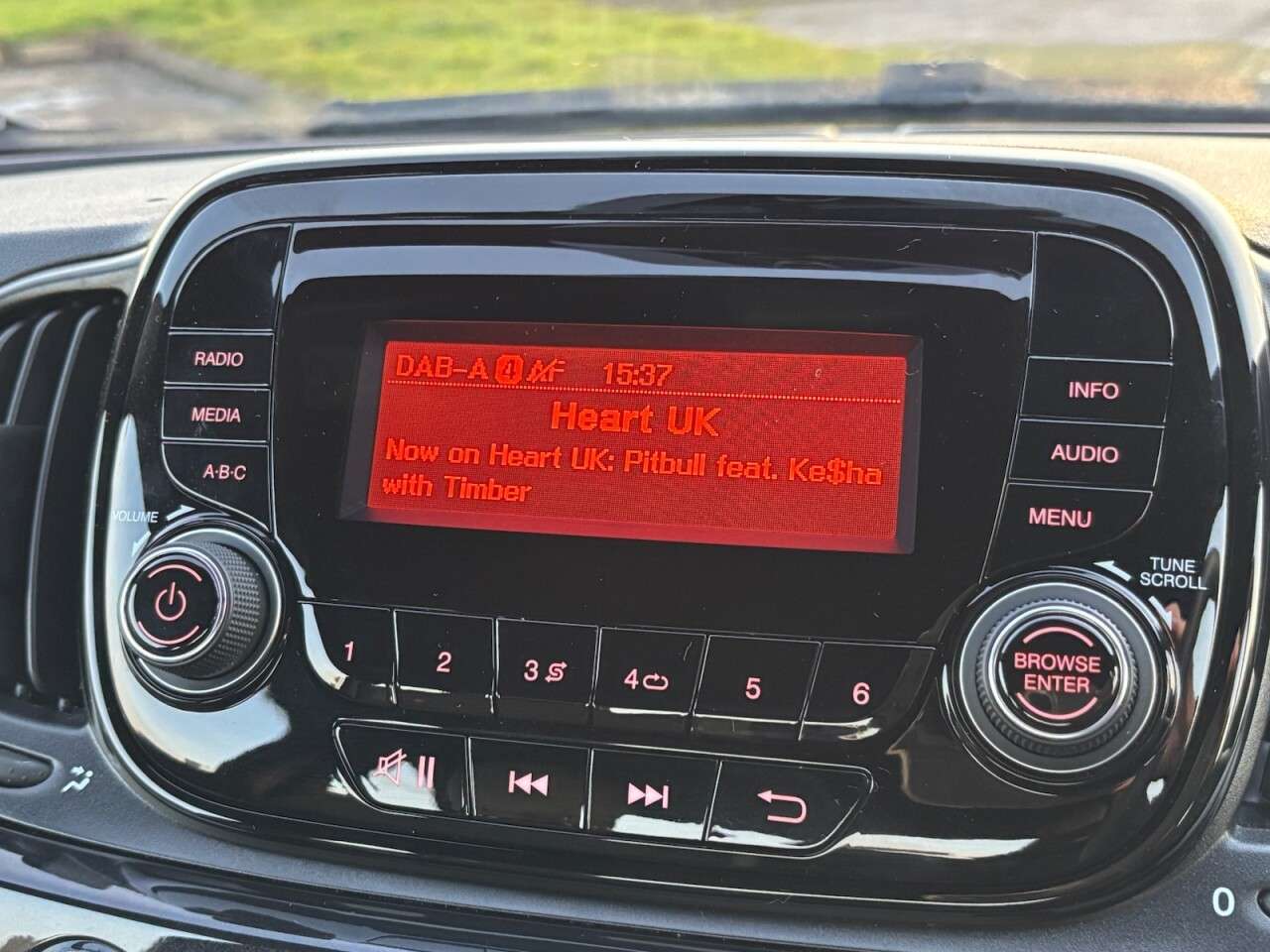 2021 FIAT 500 2021 FIAT 500