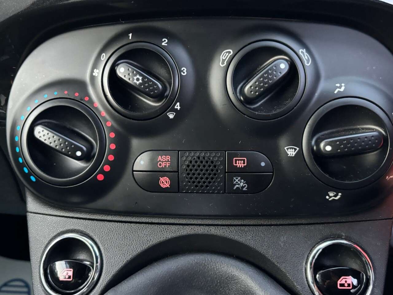 2021 FIAT 500 2021 FIAT 500