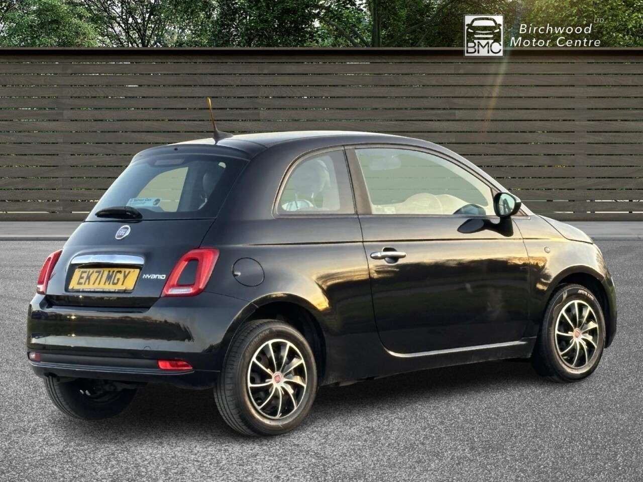A 2021 FIAT 500 1.0 MHEV Pop Hatchback 3dr Petrol Manual Euro 6 (s/s) (70 bhp) CRUISE CONTR A 2021 FIAT 500 1.0 MHEV Pop Hatchback 3dr Petrol Manual Euro 6 (s/s) (70 bhp) CRUISE CONTR