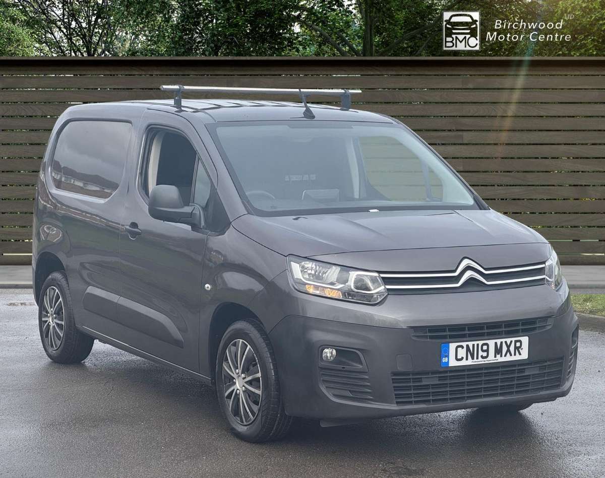 Check out this Citroen Berlingo 2019 Diesel Manual