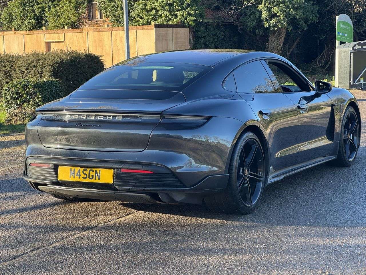 2020 PORSCHE TAYCAN 2020 PORSCHE TAYCAN