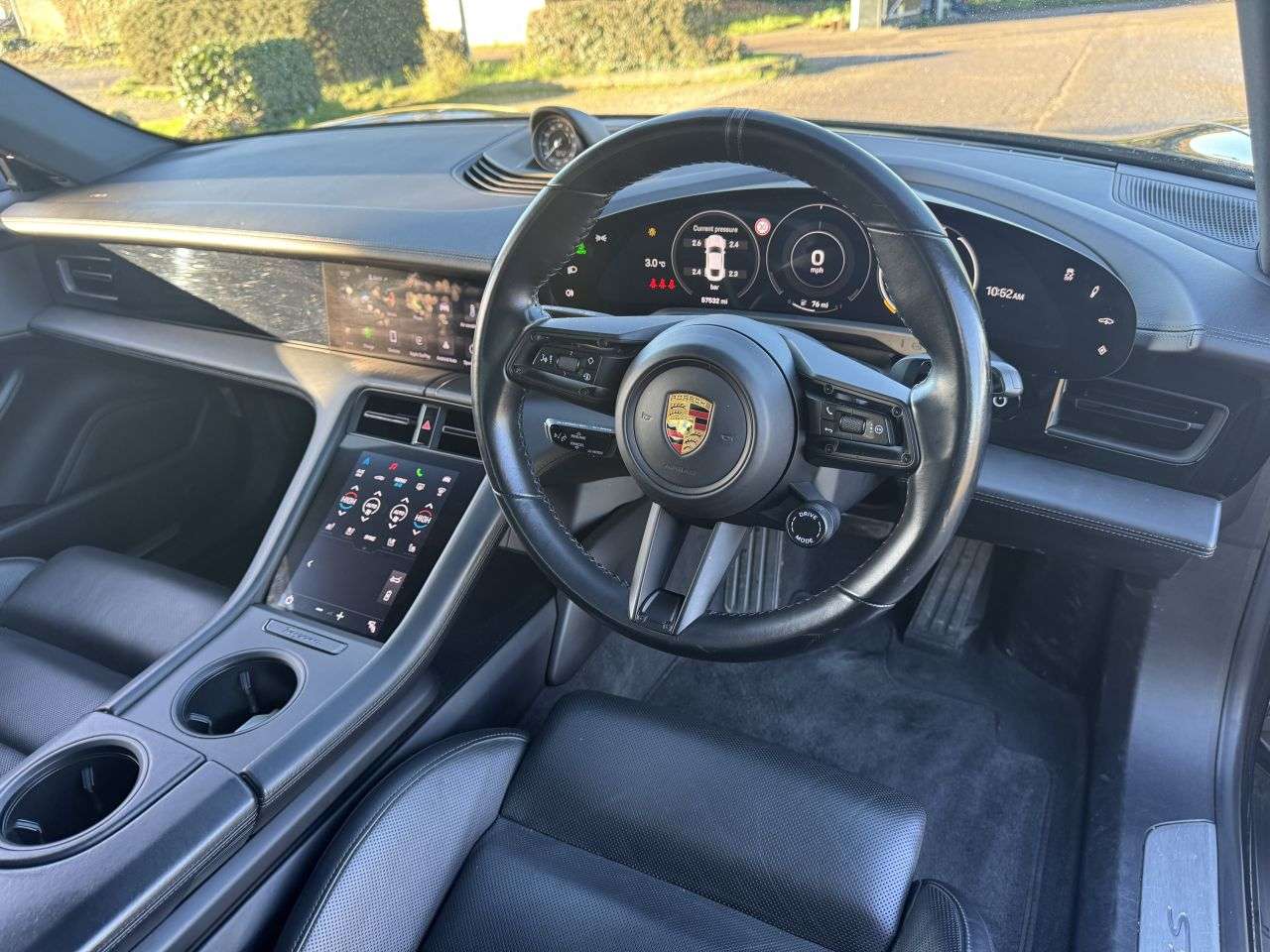 2020 PORSCHE TAYCAN 2020 PORSCHE TAYCAN