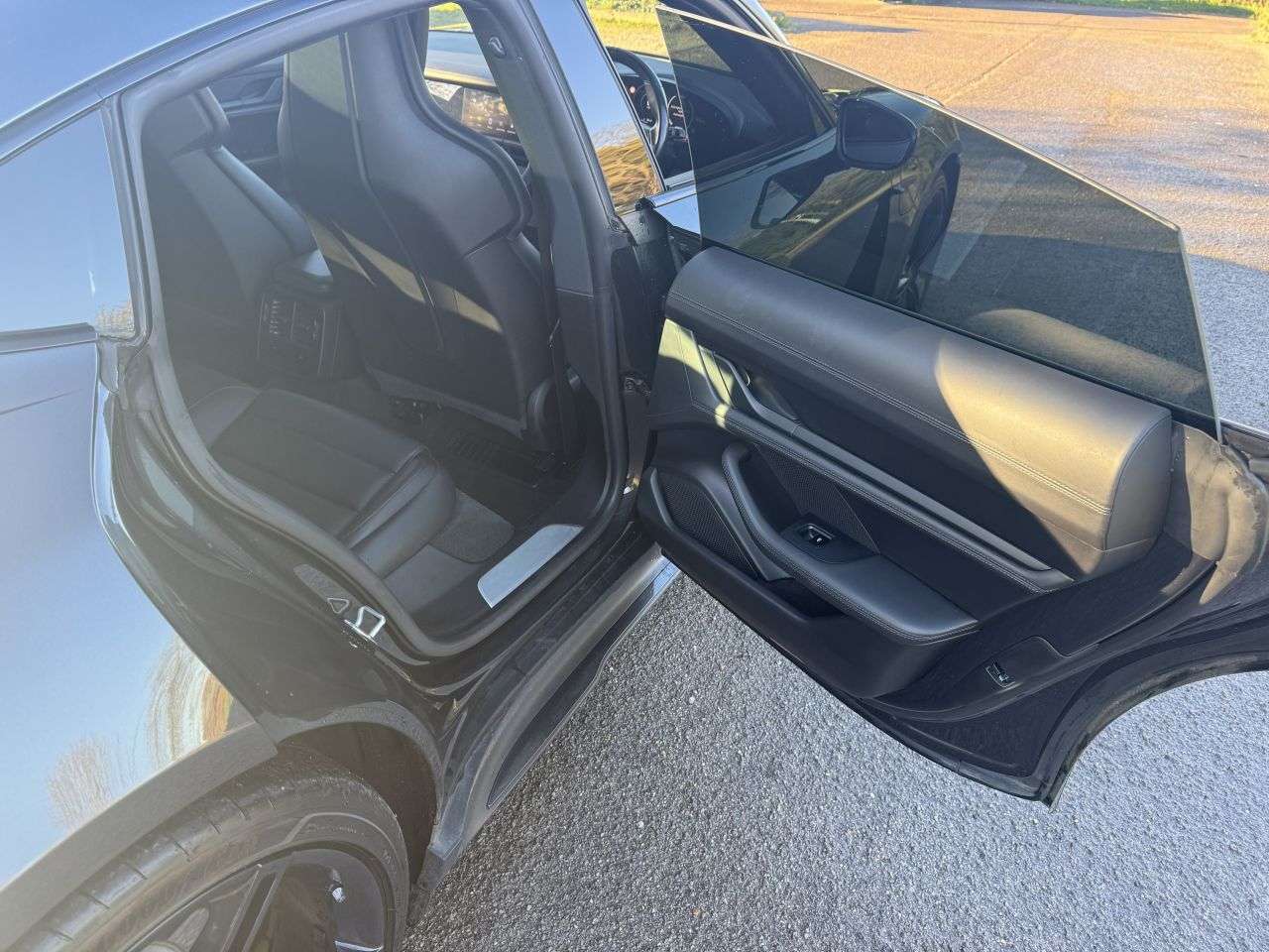 2020 PORSCHE TAYCAN 2020 PORSCHE TAYCAN