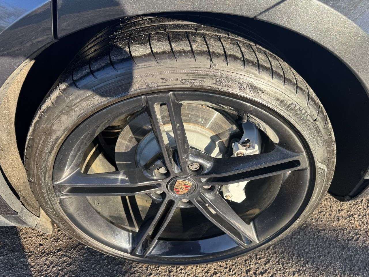 2020 PORSCHE TAYCAN 2020 PORSCHE TAYCAN