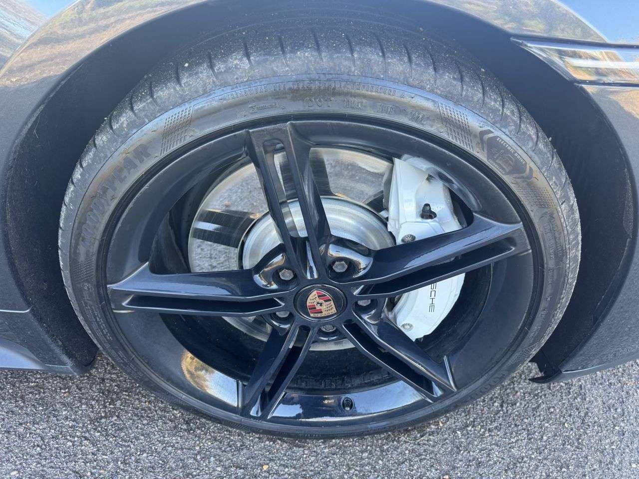 2020 PORSCHE TAYCAN 2020 PORSCHE TAYCAN