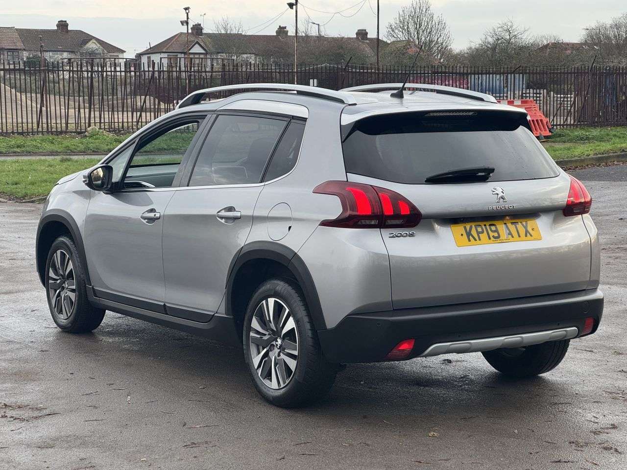 2019 PEUGEOT 2008 2019 PEUGEOT 2008