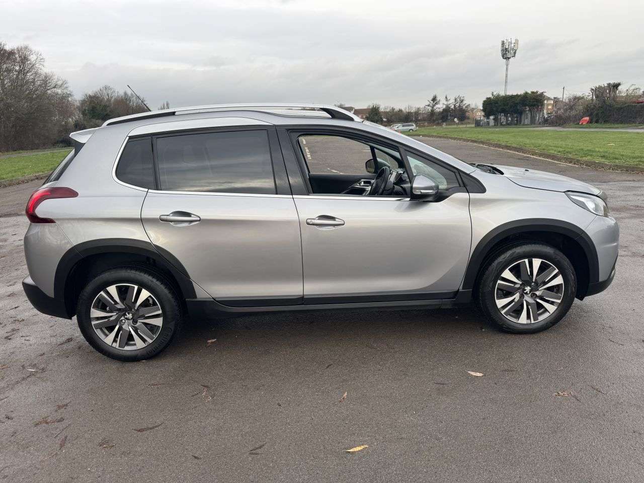 2019 PEUGEOT 2008 2019 PEUGEOT 2008