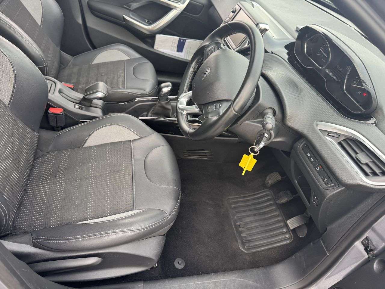 2019 PEUGEOT 2008 2019 PEUGEOT 2008