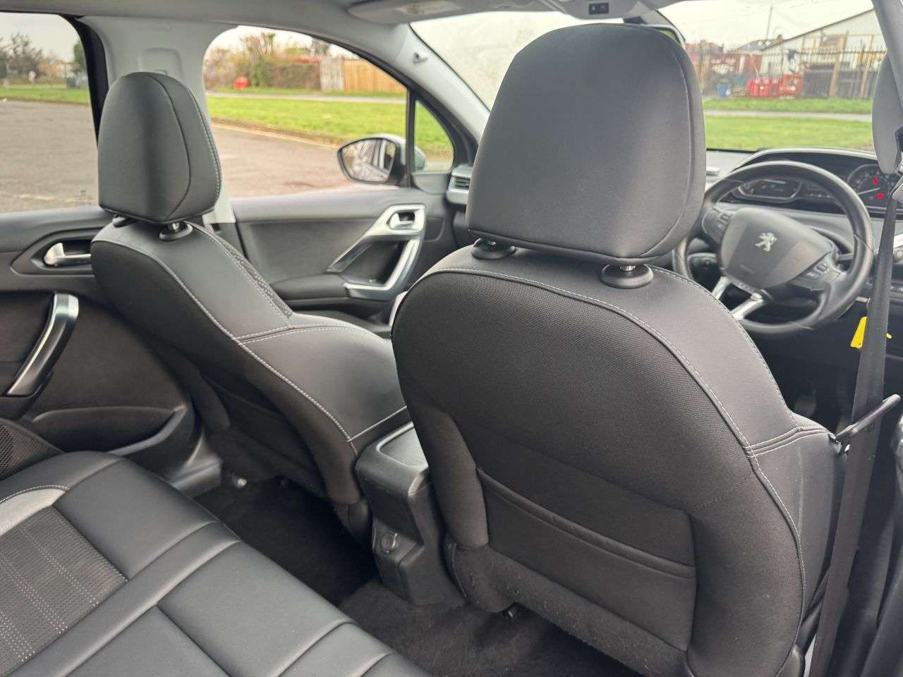 2019 PEUGEOT 2008 2019 PEUGEOT 2008