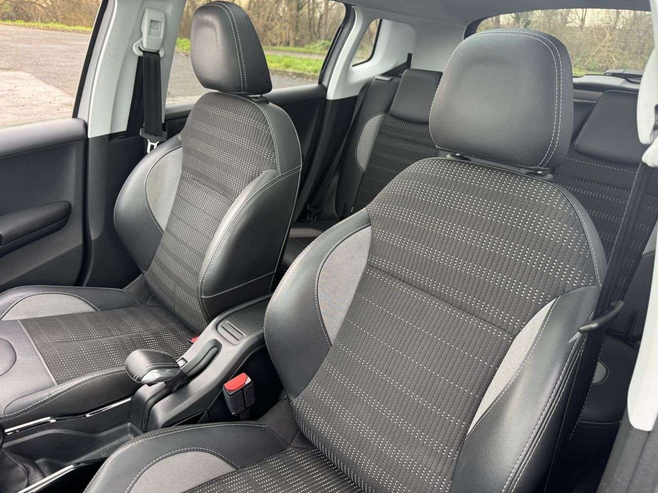 2019 PEUGEOT 2008 2019 PEUGEOT 2008