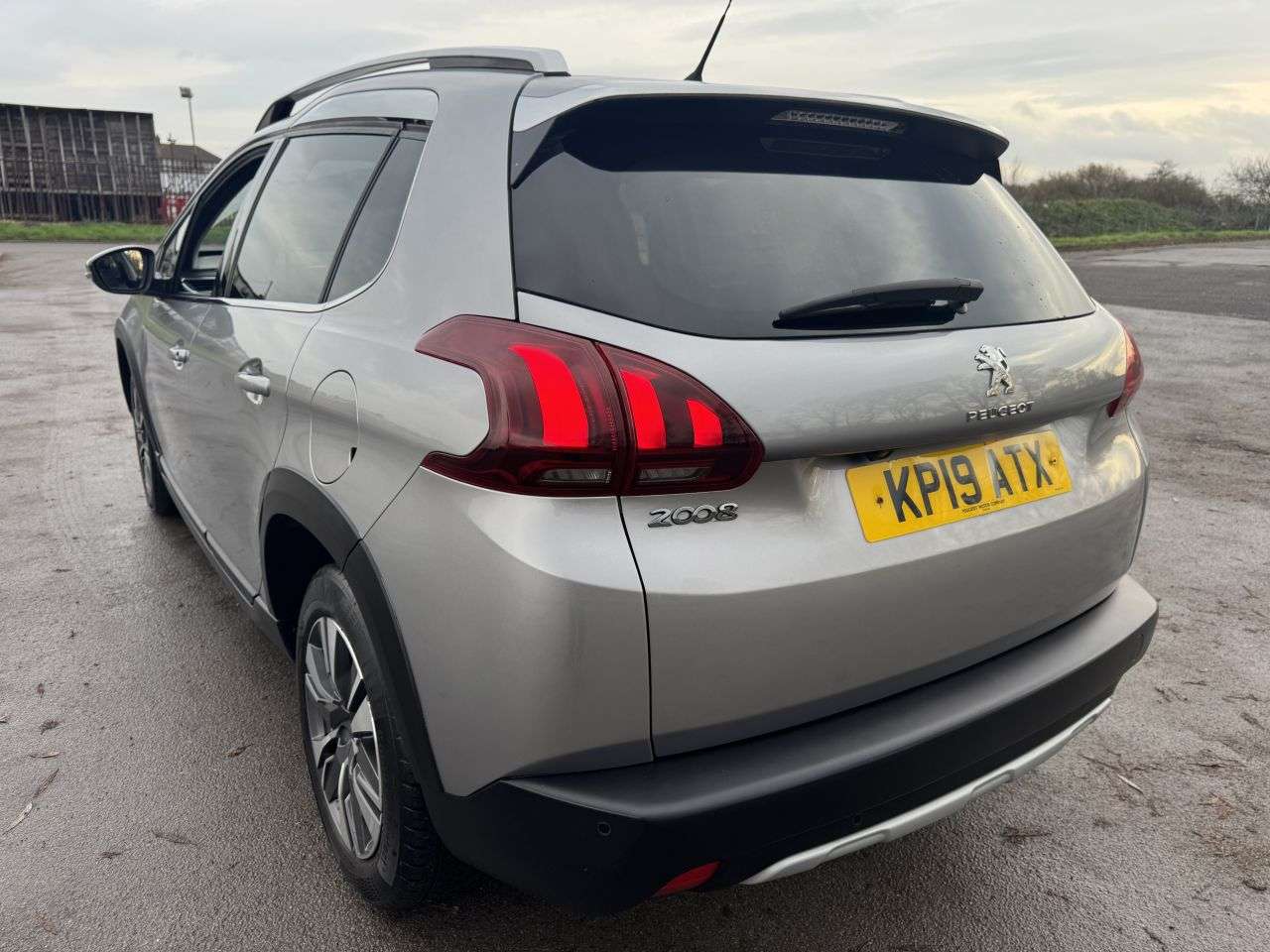 2019 PEUGEOT 2008 2019 PEUGEOT 2008