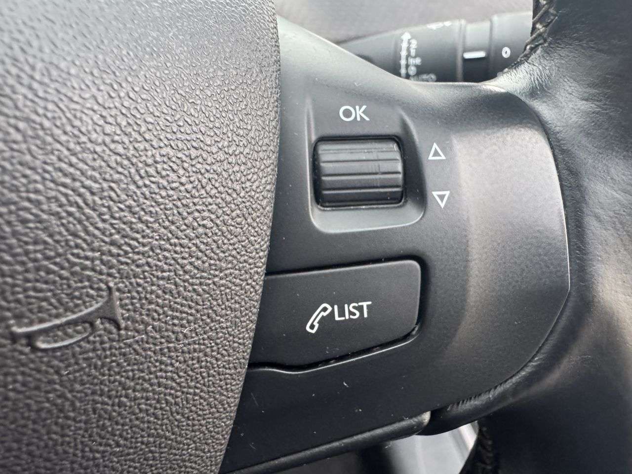 2019 PEUGEOT 2008 2019 PEUGEOT 2008