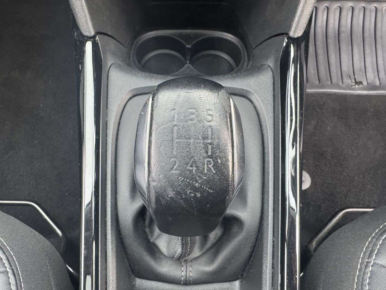 2019 PEUGEOT 2008 2019 PEUGEOT 2008