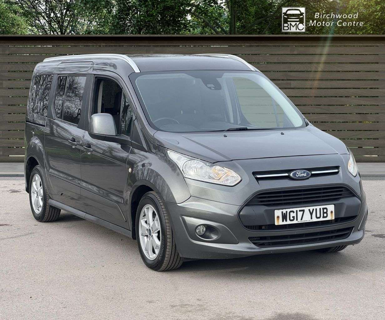 A 2017 FORD GRAND TOURNEO CONNECT 1.5 TDCi Titanium MPV 5dr Diesel Manual Euro 6 (s/s) (120 ps) FULL SERVICE A 2017 FORD GRAND TOURNEO CONNECT 1.5 TDCi Titanium MPV 5dr Diesel Manual Euro 6 (s/s) (120 ps) FULL SERVICE
