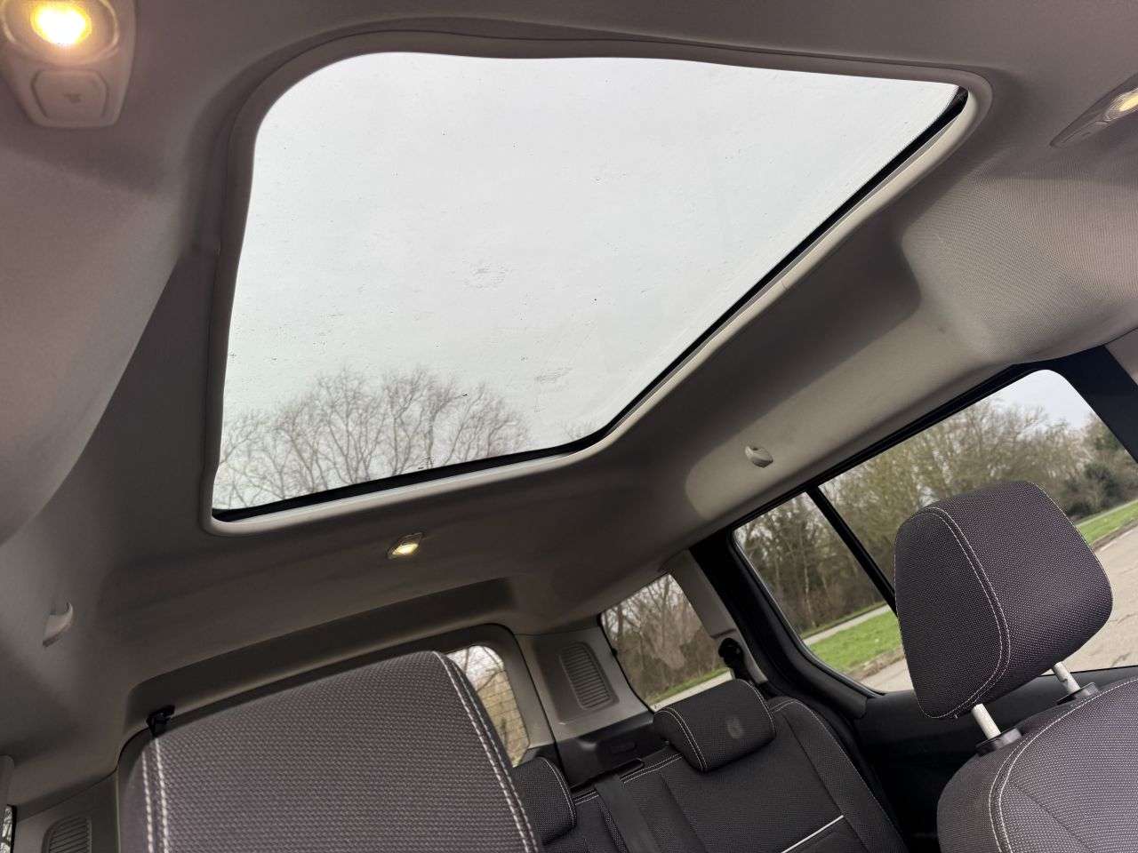 2017 FORD GRAND TOURNEO CONNECT 2017 FORD GRAND TOURNEO CONNECT