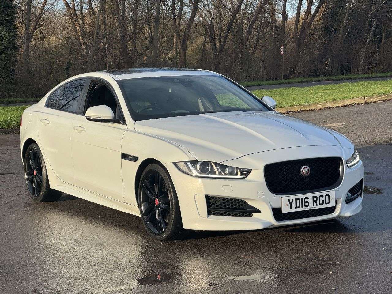 2016 JAGUAR XE 2016 JAGUAR XE