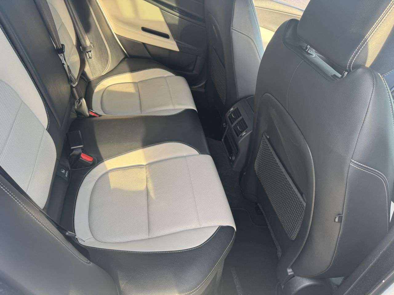 2016 JAGUAR XE 2016 JAGUAR XE