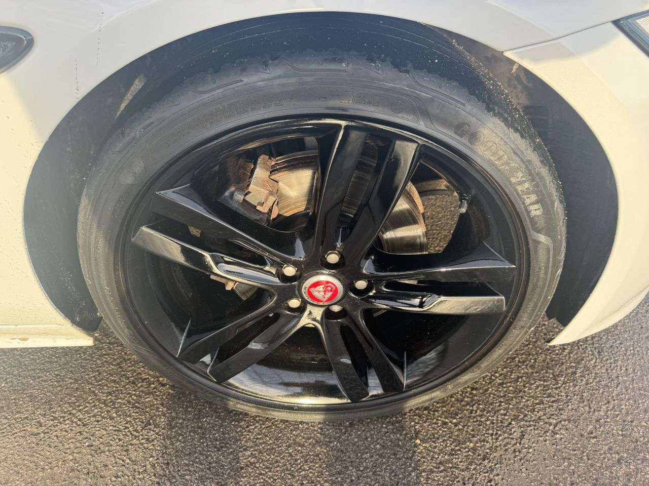 2016 JAGUAR XE 2016 JAGUAR XE