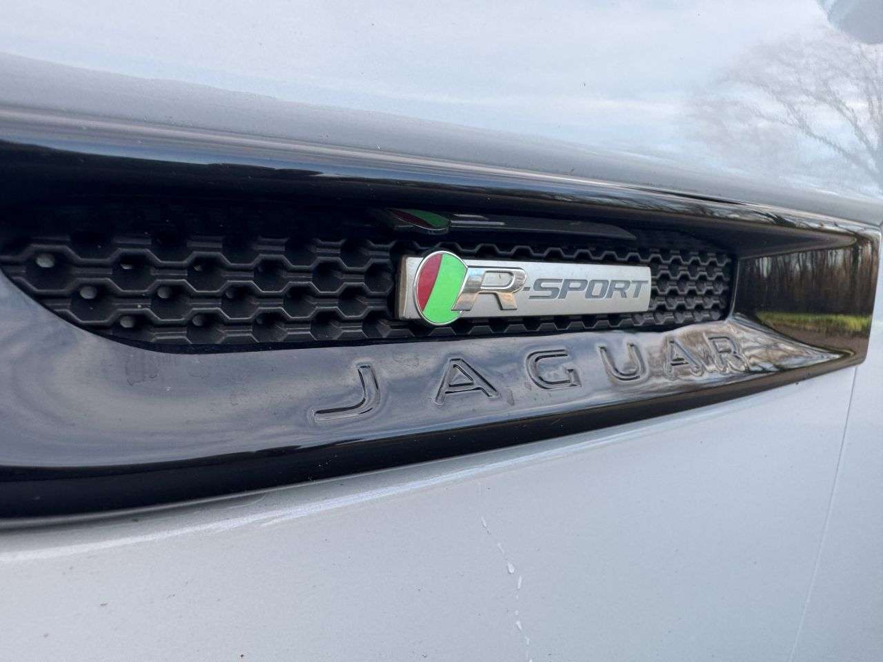 2016 JAGUAR XE 2016 JAGUAR XE