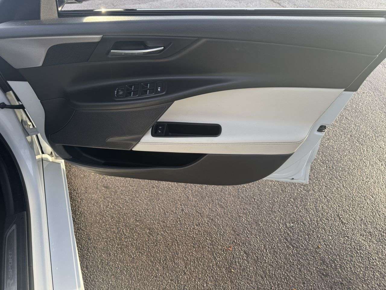 2016 JAGUAR XE 2016 JAGUAR XE