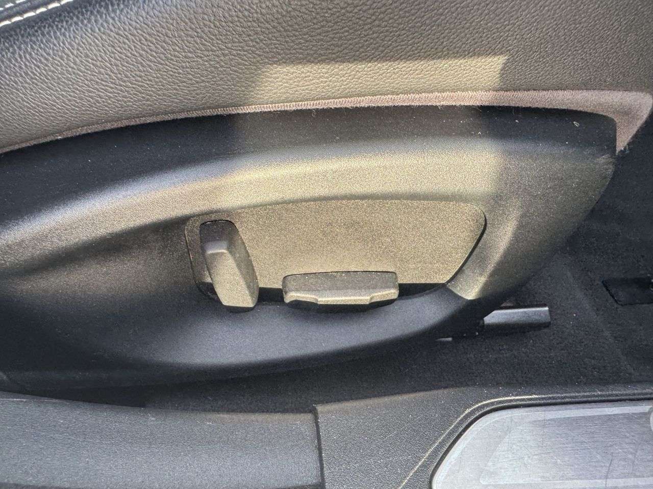 2016 JAGUAR XE 2016 JAGUAR XE