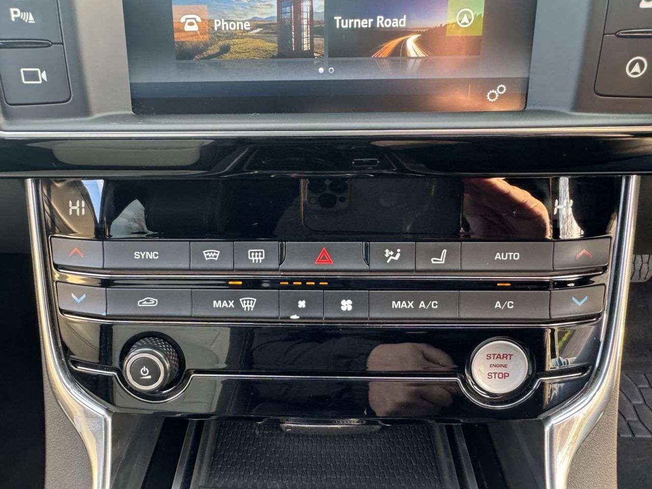 2016 JAGUAR XE 2016 JAGUAR XE